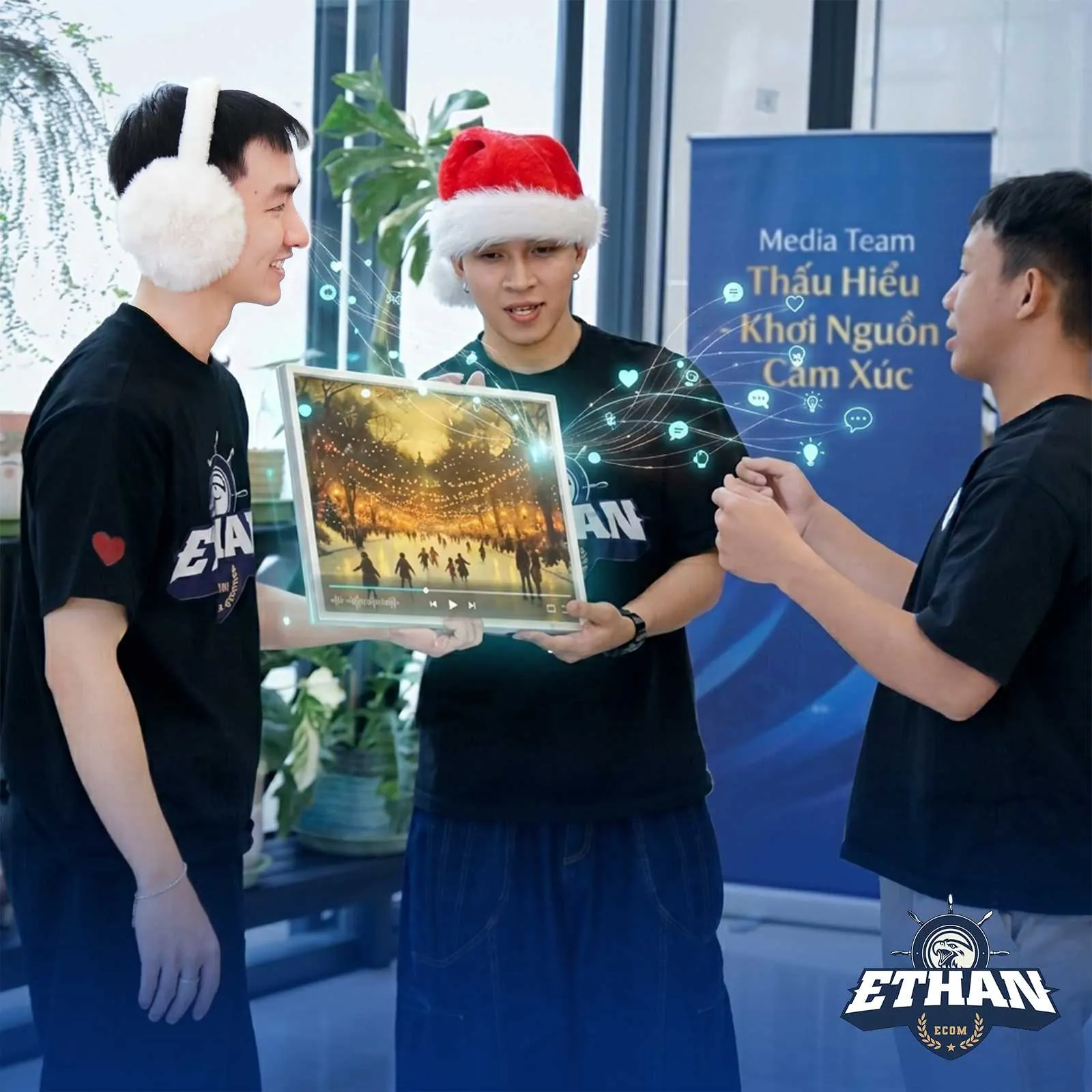 Thành viên Ethan trao thành phẩm cho đồng đội