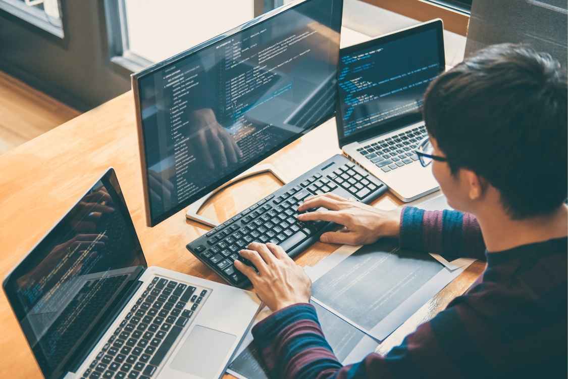 Chuyên viên IT ứng dụng AI tại Ethan Ecom
